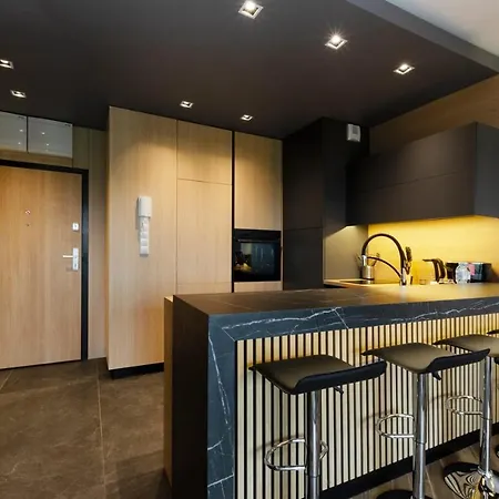 Lupoapartments Z Wanna W Sypialni Manufaktura Parking Dostep Na Kod Łódź Exterior foto