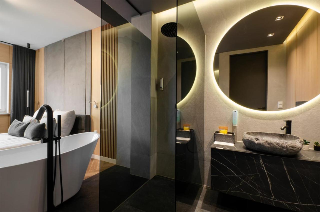 Apartment Lupoapartments Z Wanna W Sypialni Manufaktura Parking Dostep Na Kod *