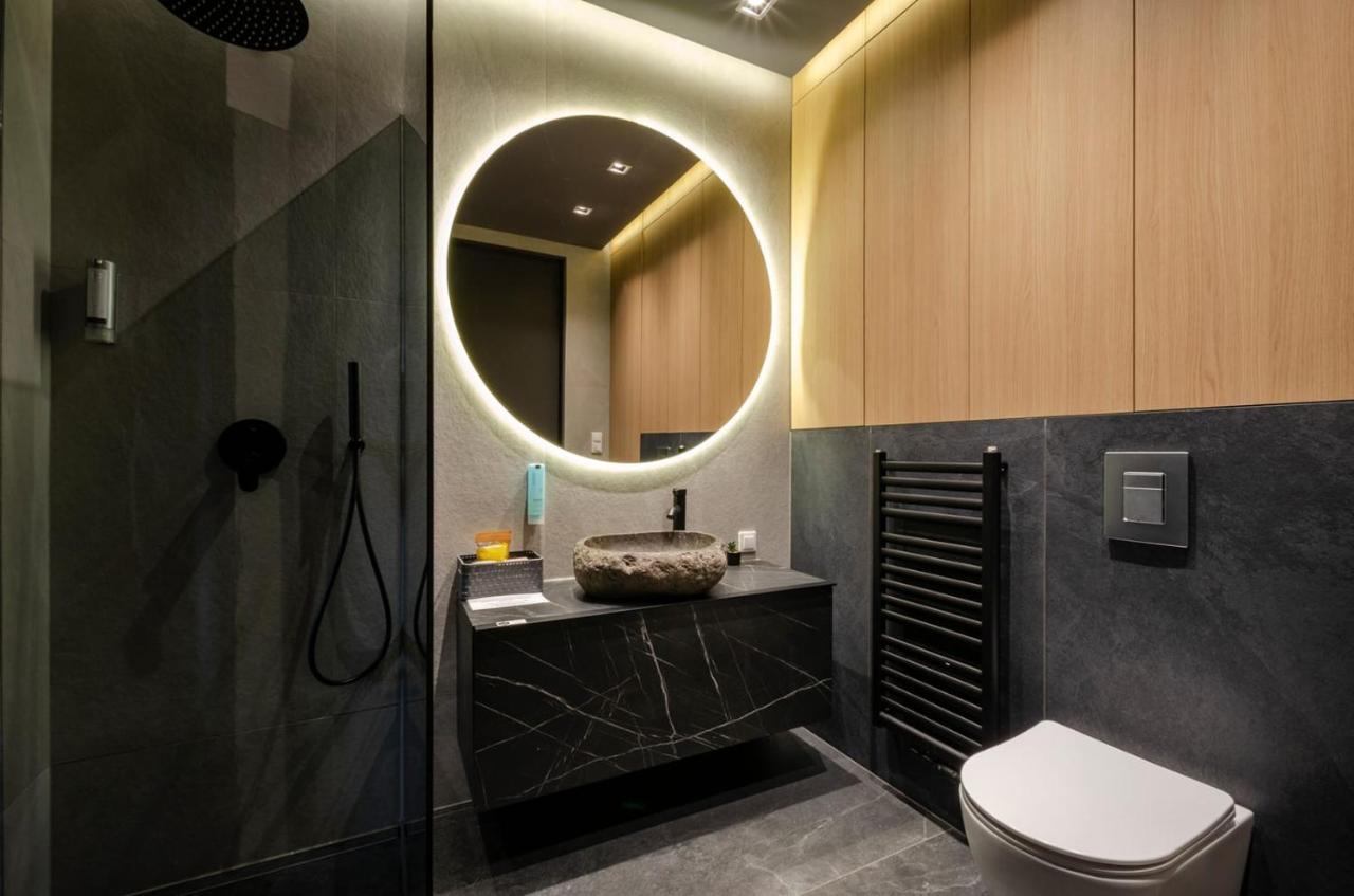 Lupoapartments Z Wanna W Sypialni Manufaktura Parking Dostep Na Kod Апартаменти